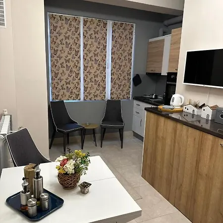 City Centre Stylish Apartament With Private Backyard Sofia Exterior photo